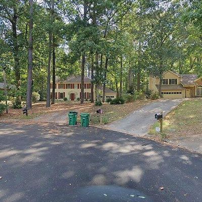 5052 Wind Pt, Stone Mountain, GA 30088