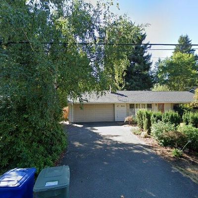 5121 Ne 187 Th St, Lake Forest Park, WA 98155