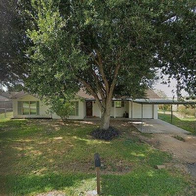 6317 Bowers St, Wallis, TX 77485