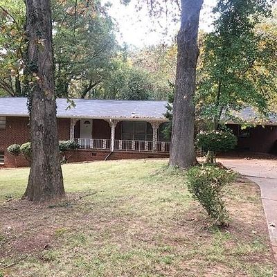 636 Ridge Ave, Stone Mountain, GA 30083