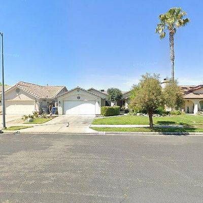 596 Grenache Ave, Madera, CA 93637