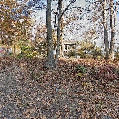 75 Grove St, Oak Ridge, NJ 07438