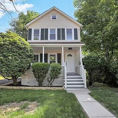 76 Wyckoff Avenue, Waldwick, NJ 07463