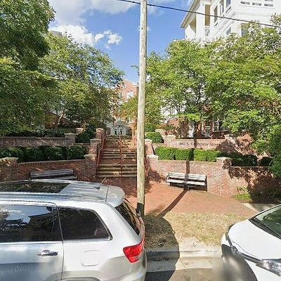 801 S Greenbrier St #113, Arlington, VA 22204