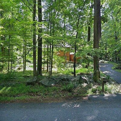 8152 Covered Bridge Rd, Quakertown, PA 18951