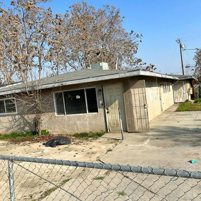 722 N St, Bakersfield, CA 93304