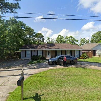 9020 Live Oak Ave, Ocean Springs, MS 39564