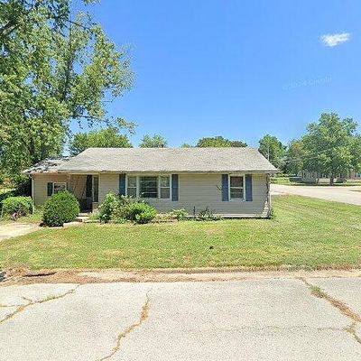 904 E Underwood St, Salem, MO 65560