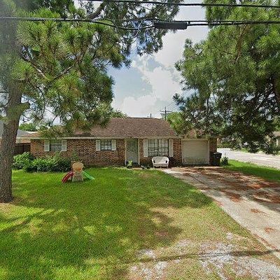 904 S 29 Th St, Nederland, TX 77627