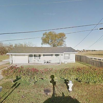 931 Van Ave, Port Neches, TX 77651