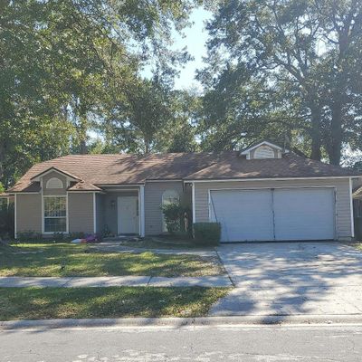 9711 Bayou Bluff Dr, Jacksonville, FL 32257