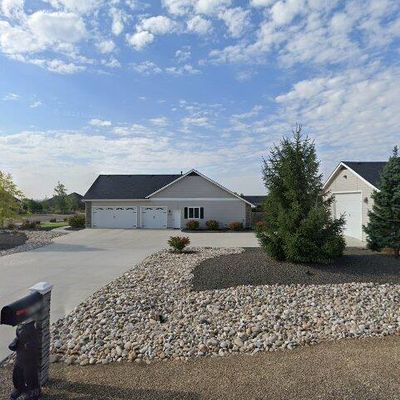 8707 Quail Hollow Dr, Middleton, ID 83644