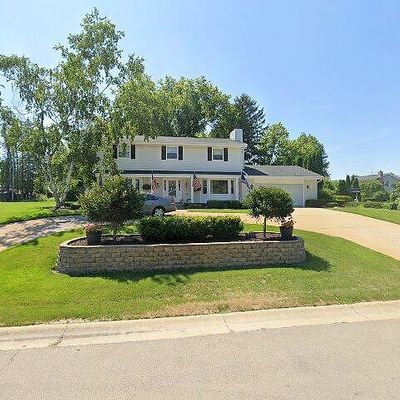 W142 S7513 Freedom Ave, Muskego, WI 53150