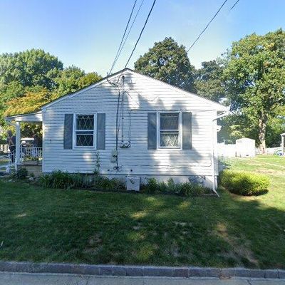 1 Claverack Rd, Clifton, NJ 07013