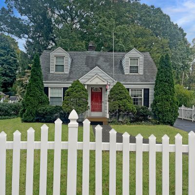 10 Greenwood Ave, Darien, CT 06820