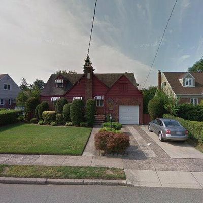 10 Margaret Ct, Fair Lawn, NJ 07410