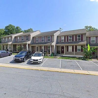 10 Park Ln, Lancaster, PA 17603