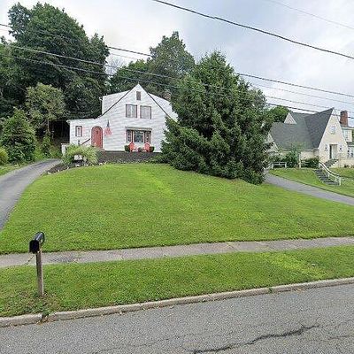 10 Summit Ave, Newton, NJ 07860