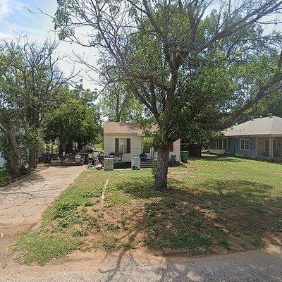 1008 Cleburne St, Vernon, TX 76384