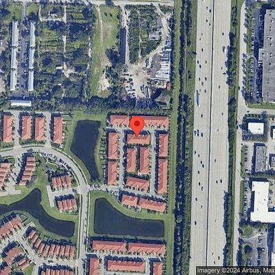 1015 Sweet Briar Ln, Riviera Beach, FL 33410