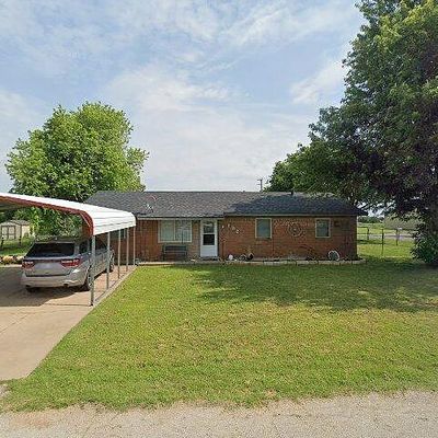 102 Gatewood Dr, Chickasha, OK 73018