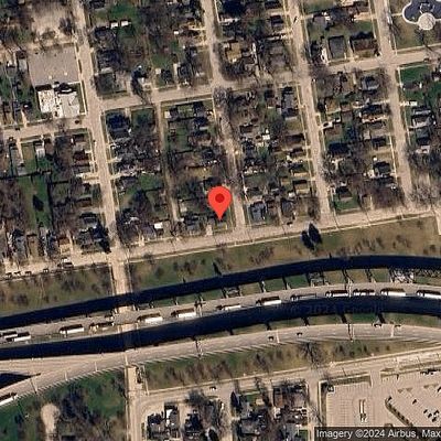 1027 Elmwood St, Port Huron, MI 48060