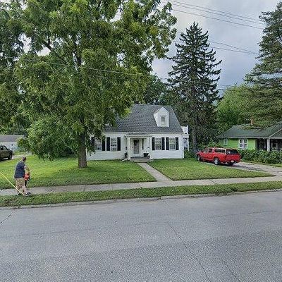 1027 Malzahn St, Saginaw, MI 48602