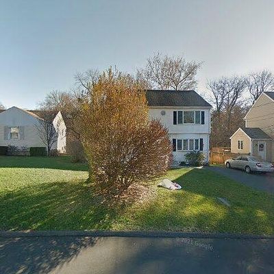 103 Ledge Ln, Stamford, CT 06905