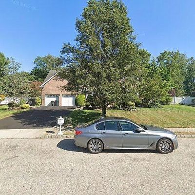 103 Serpentine Dr, Morganville, NJ 07751