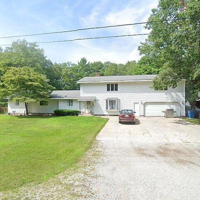 990 Victor Ave, Muskegon, MI 49445