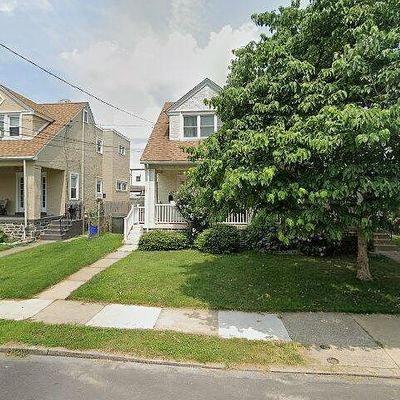 1131 Roosevelt Dr, Havertown, PA 19083