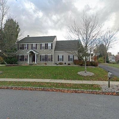 1135 Monroe Dr, Stewartsville, NJ 08886