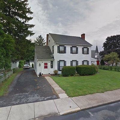 114 W Ferdinand St, Manheim, PA 17545