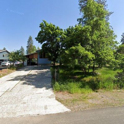 11448 W Meadowview Ln, Nine Mile Falls, WA 99026