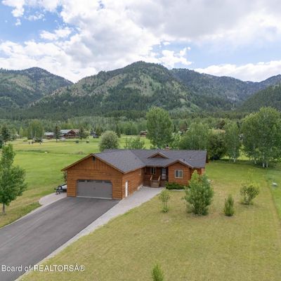 117 Solitude Dr, Star Valley Ranch, WY 83127