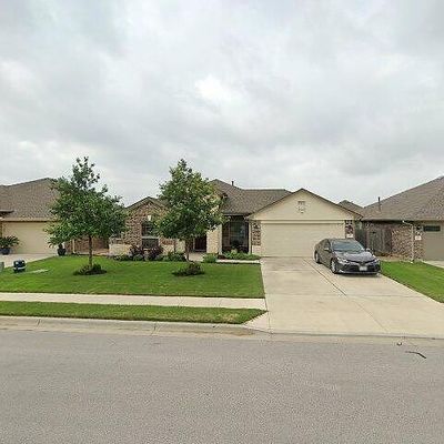 117 W Highfield St, Hutto, TX 78634