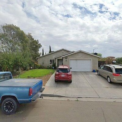 1172 Emerald Ln, Madera, CA 93638