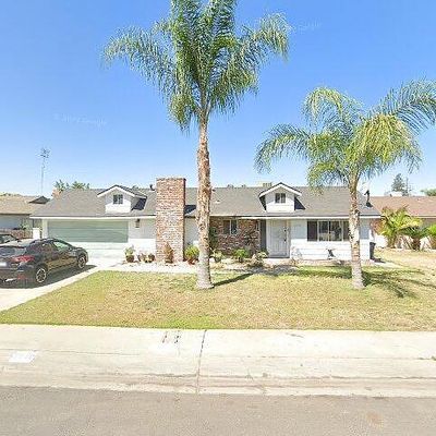 1049 Homassel Ave, Lindsay, CA 93247