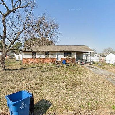 105 Sycamore St, Dunn, NC 28334