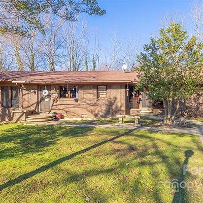 105 Westview Ave, Black Mountain, NC 28711