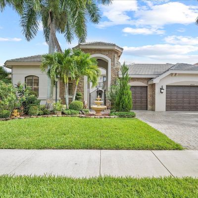 10569 Versailles Blvd, Wellington, FL 33449