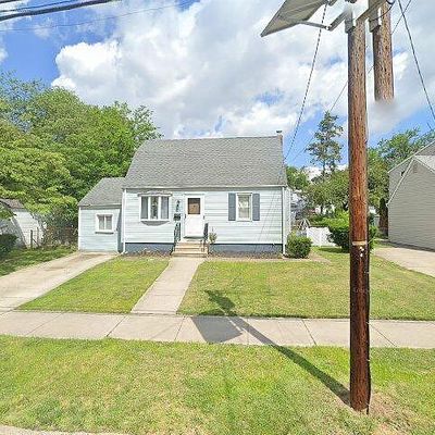 106 Park Dr, Bellmawr, NJ 08031