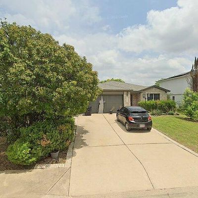 107 Loryn Dr, Hutto, TX 78634