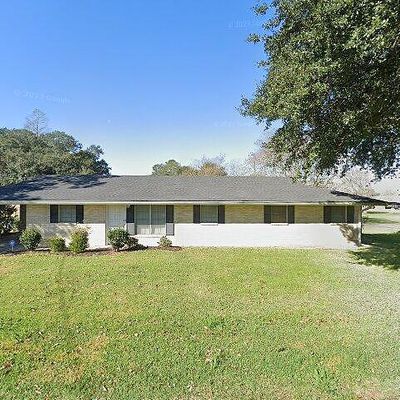 107 S Magnolia Dr, Donaldsonville, LA 70346