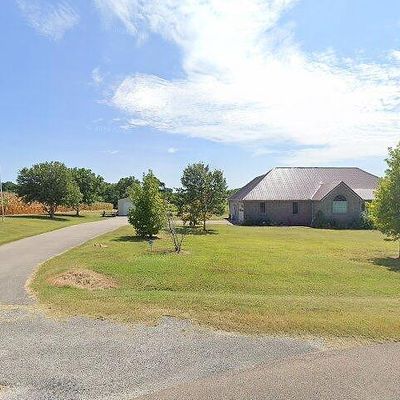 1078 Howard Rd, Puryear, TN 38251