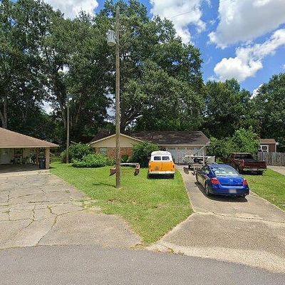 108 Mary Cir, Hattiesburg, MS 39402