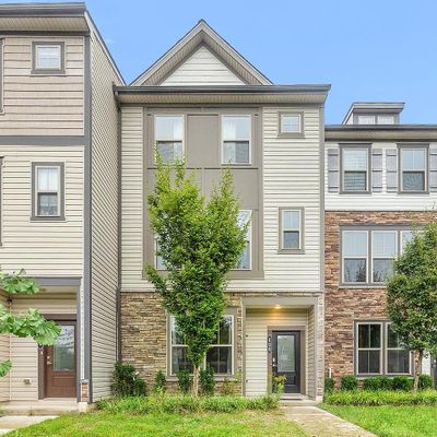 108 Tolocka Ter Ne, Leesburg, VA 20176