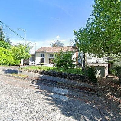 109 S Lowell St, Portland, OR 97239