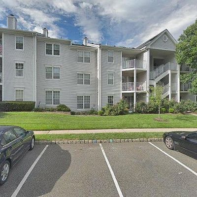 1092 Ash Dr, Mahwah, NJ 07430