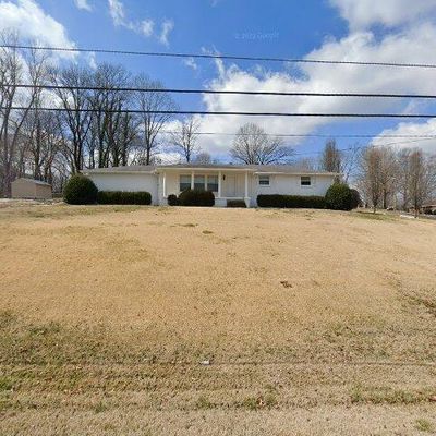 126 Cherokee Rd, Hendersonville, TN 37075